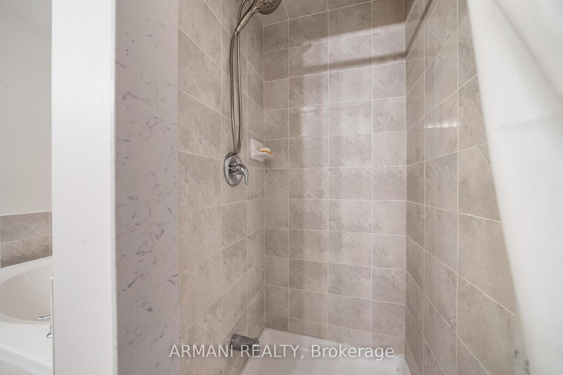 Photo 33 of 61 Sunset Terrace, Vaughan, Vellore Village — HOMEH