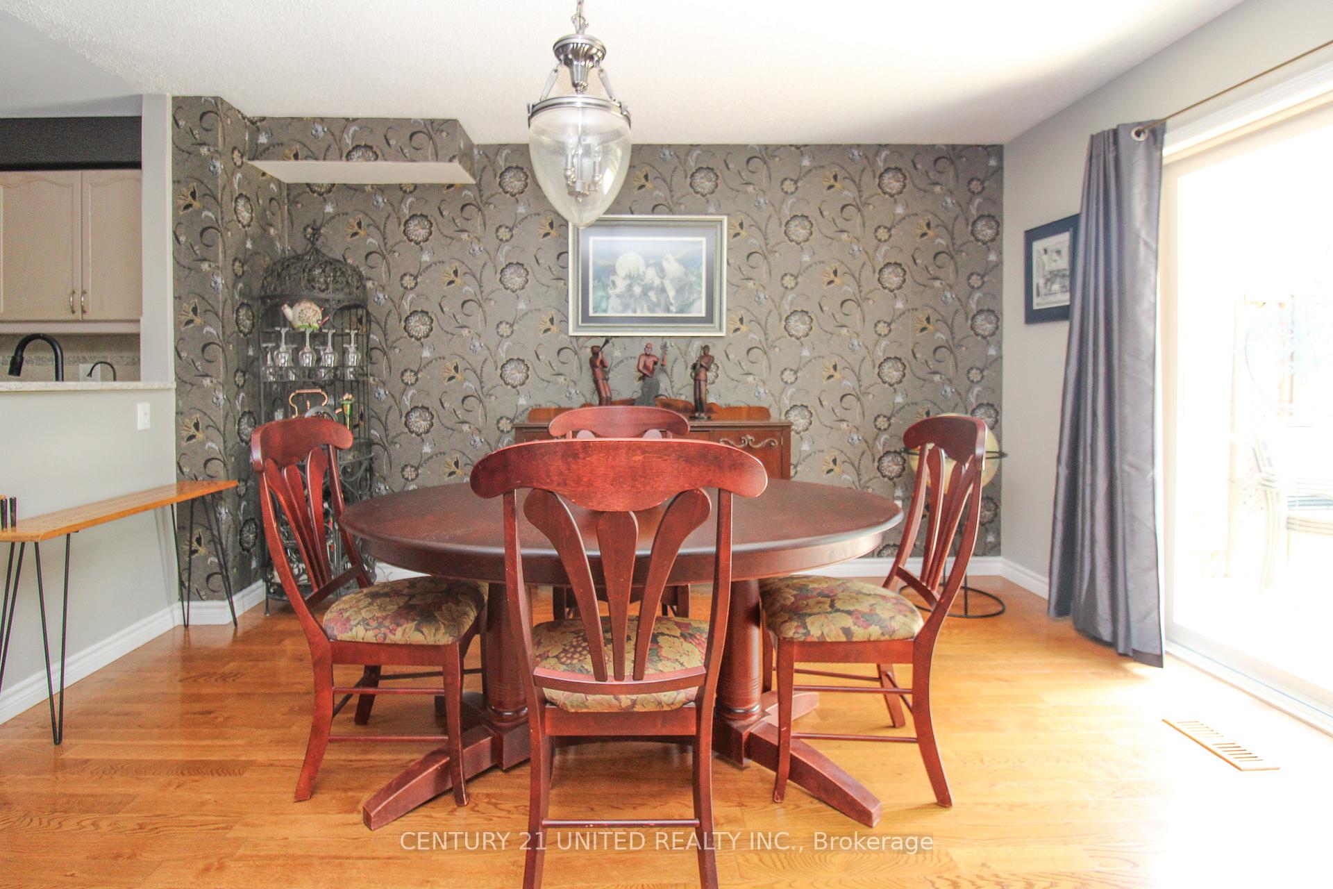 Photo 20 of 1360 Lillico Crescent, Peterborough, Monaghan Ward 2 — HOMEH