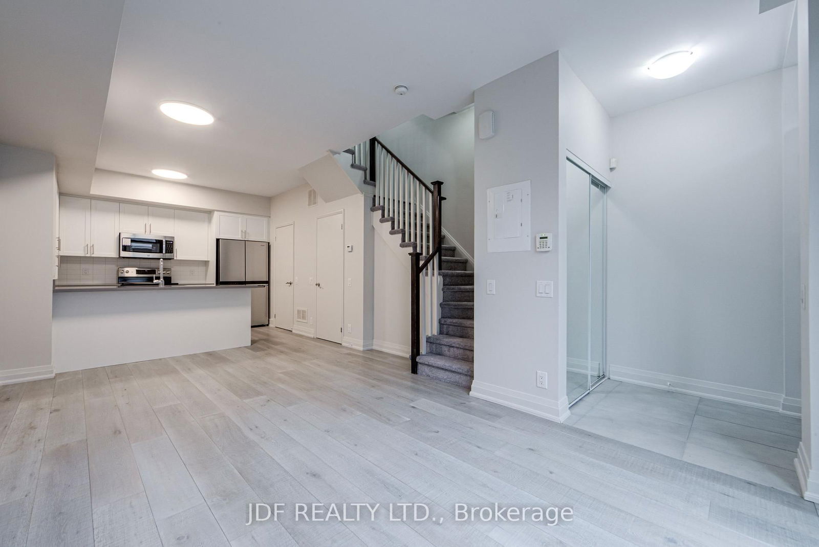 Photo 3 of Unit TH 31, 19 Valhalla Inn Rd, Etobicoke, Islington-City Centre West — HOMEH