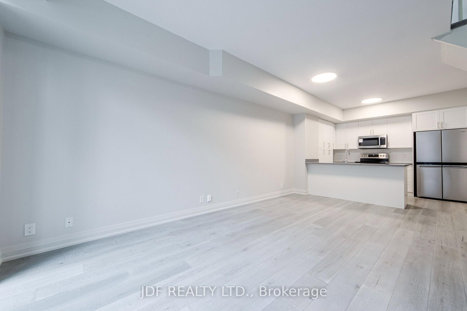 Photo 5 of Unit TH 31, 19 Valhalla Inn Rd, Etobicoke, Islington-City Centre West — HOMEH