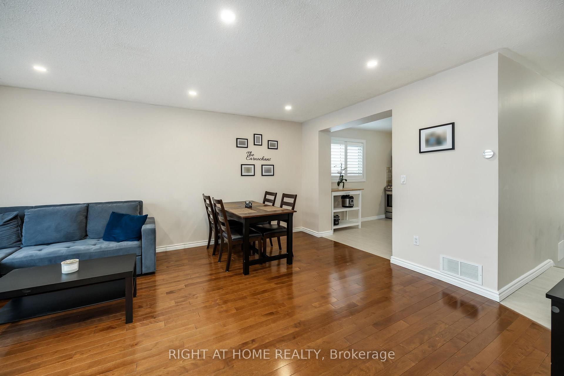 Photo 10 of 430 Oshawa Boulevard N, Oshawa, O'Neill — HOMEH