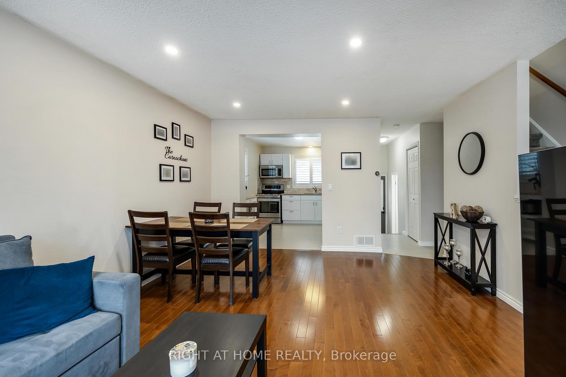 Photo 13 of 430 Oshawa Boulevard N, Oshawa, O'Neill — HOMEH