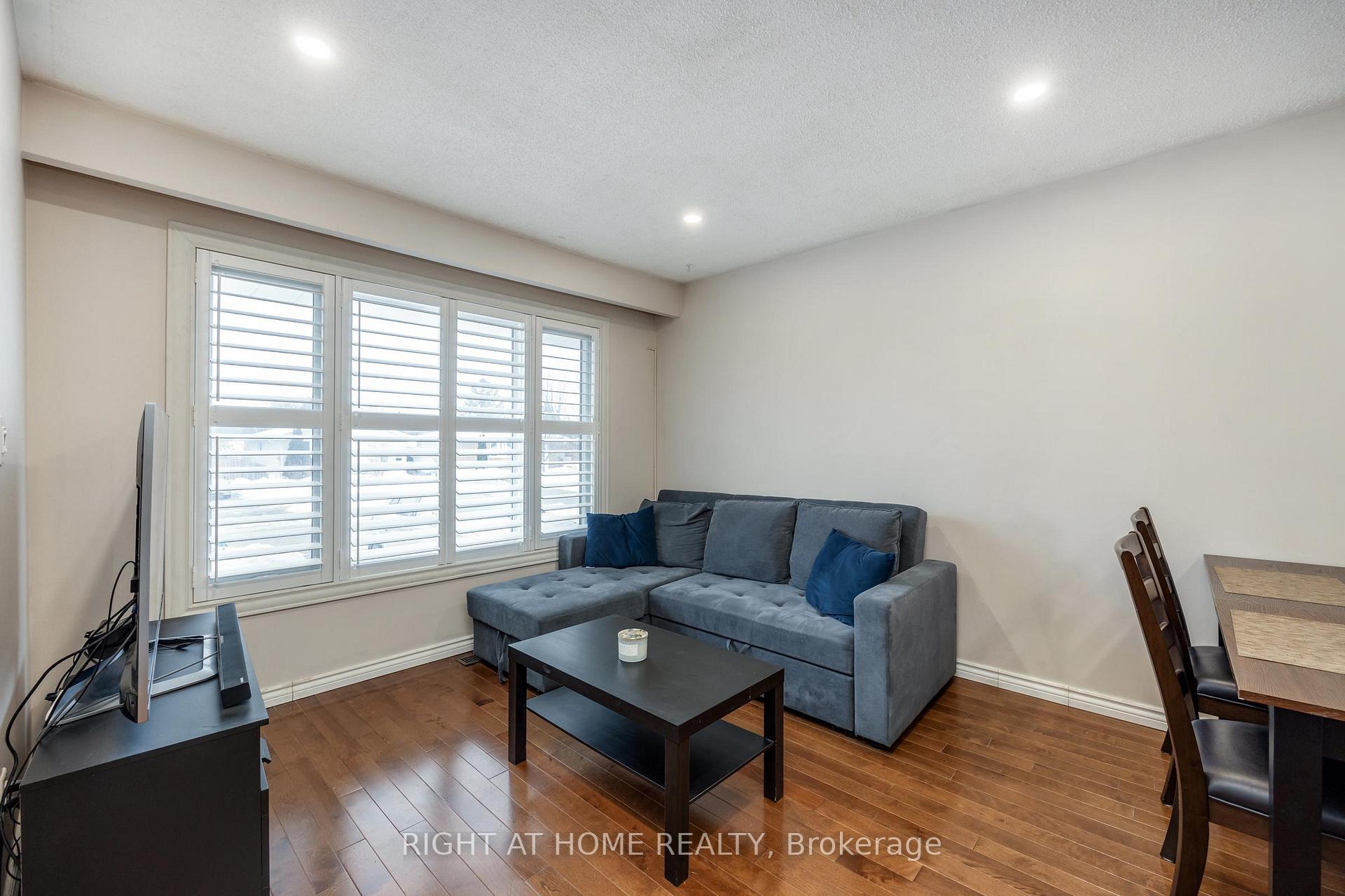 Photo 14 of 430 Oshawa Boulevard N, Oshawa, O'Neill — HOMEH