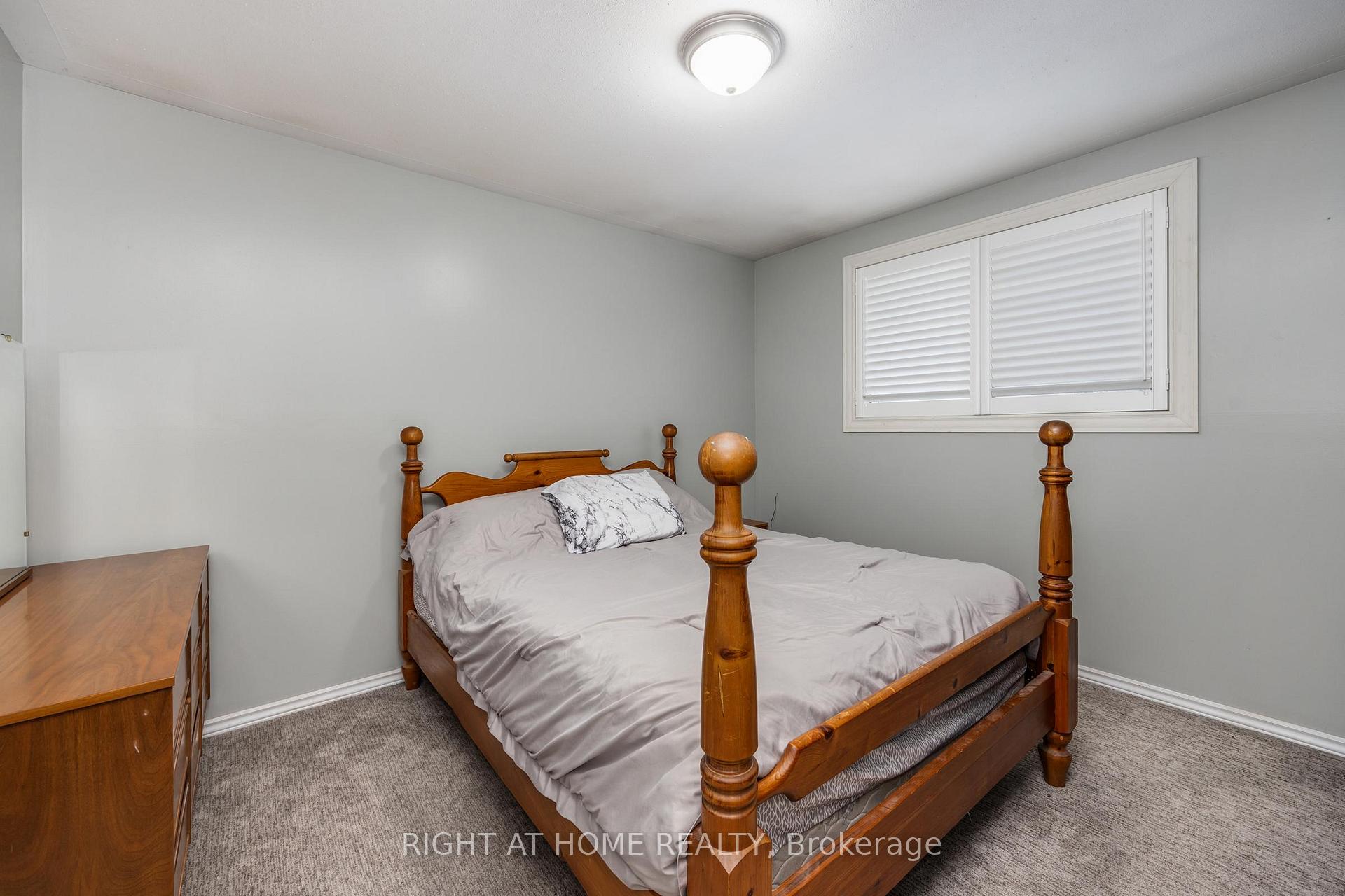 Photo 22 of 430 Oshawa Boulevard N, Oshawa, O'Neill — HOMEH