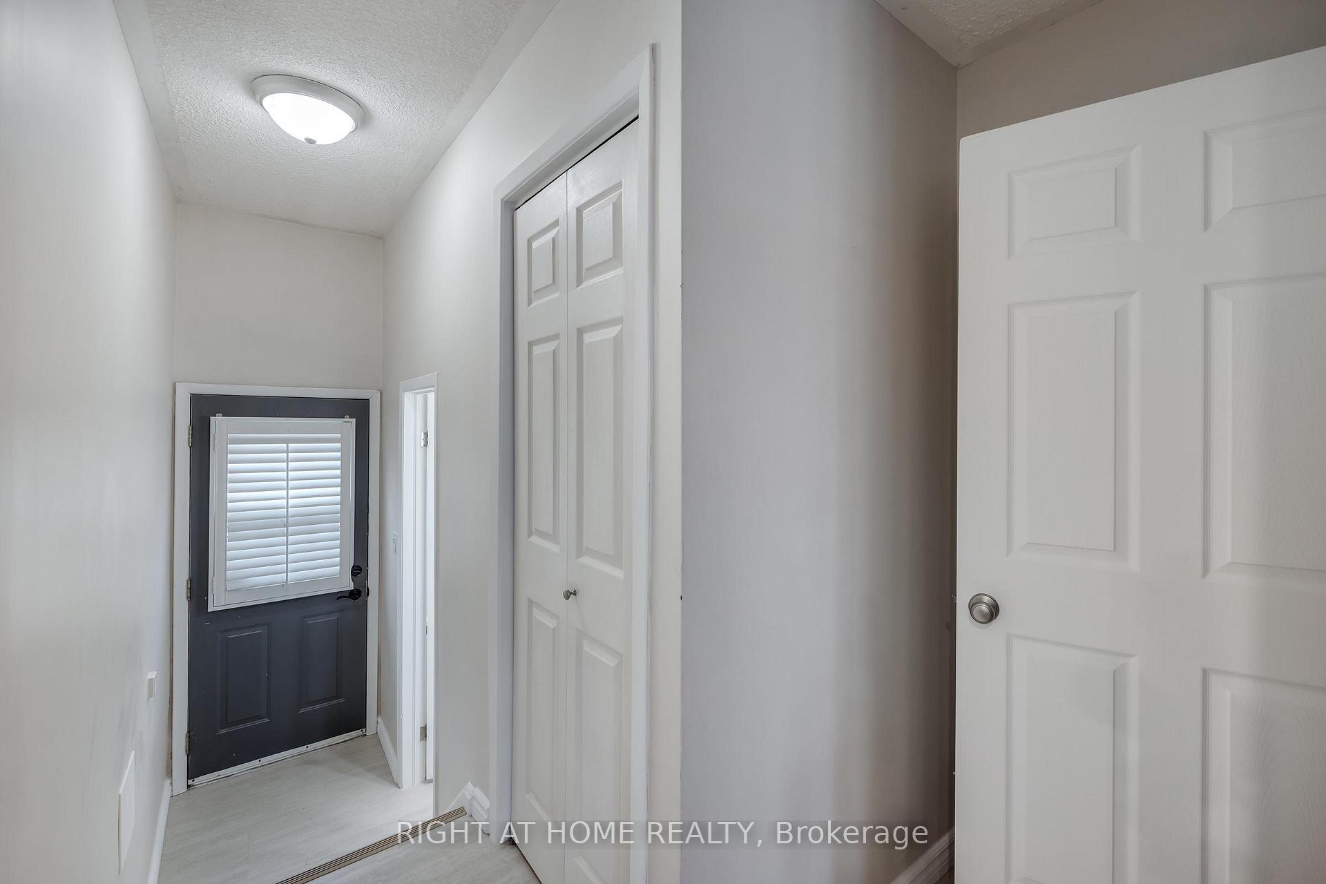 Photo 35 of 430 Oshawa Boulevard N, Oshawa, O'Neill — HOMEH
