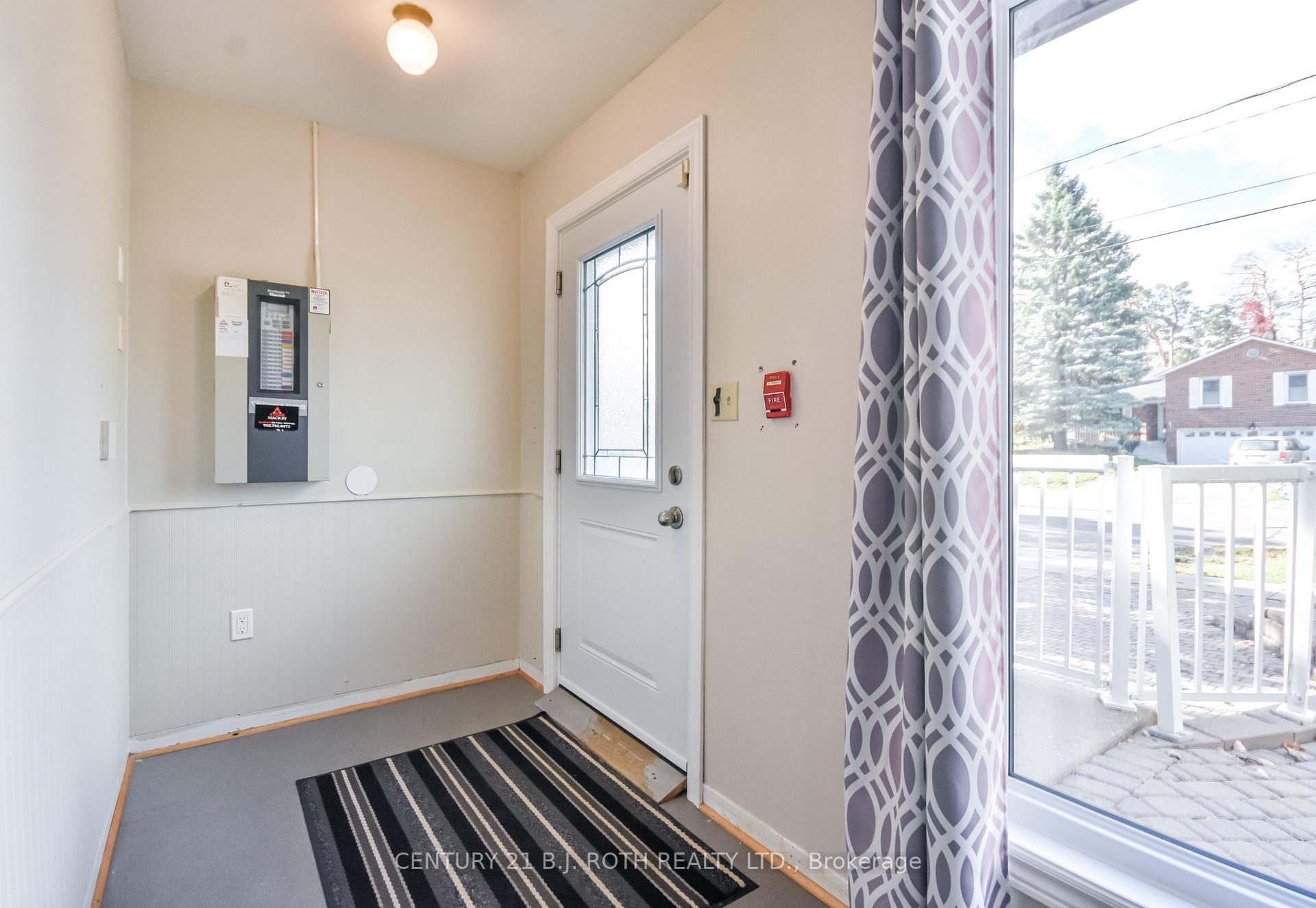 Photo 9 of 263 Anne Street N, Barrie, Sunnidale — HOMEH