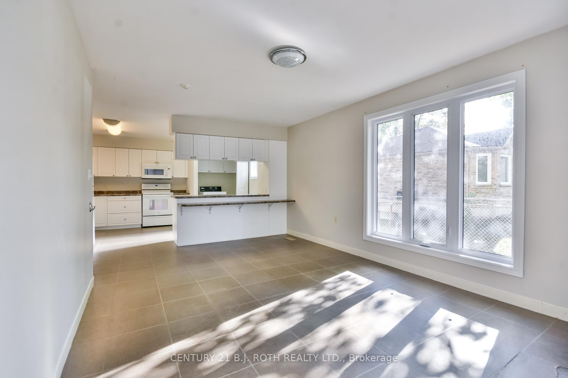 Photo 8 of 263 Anne Street N, Barrie, Sunnidale — HOMEH