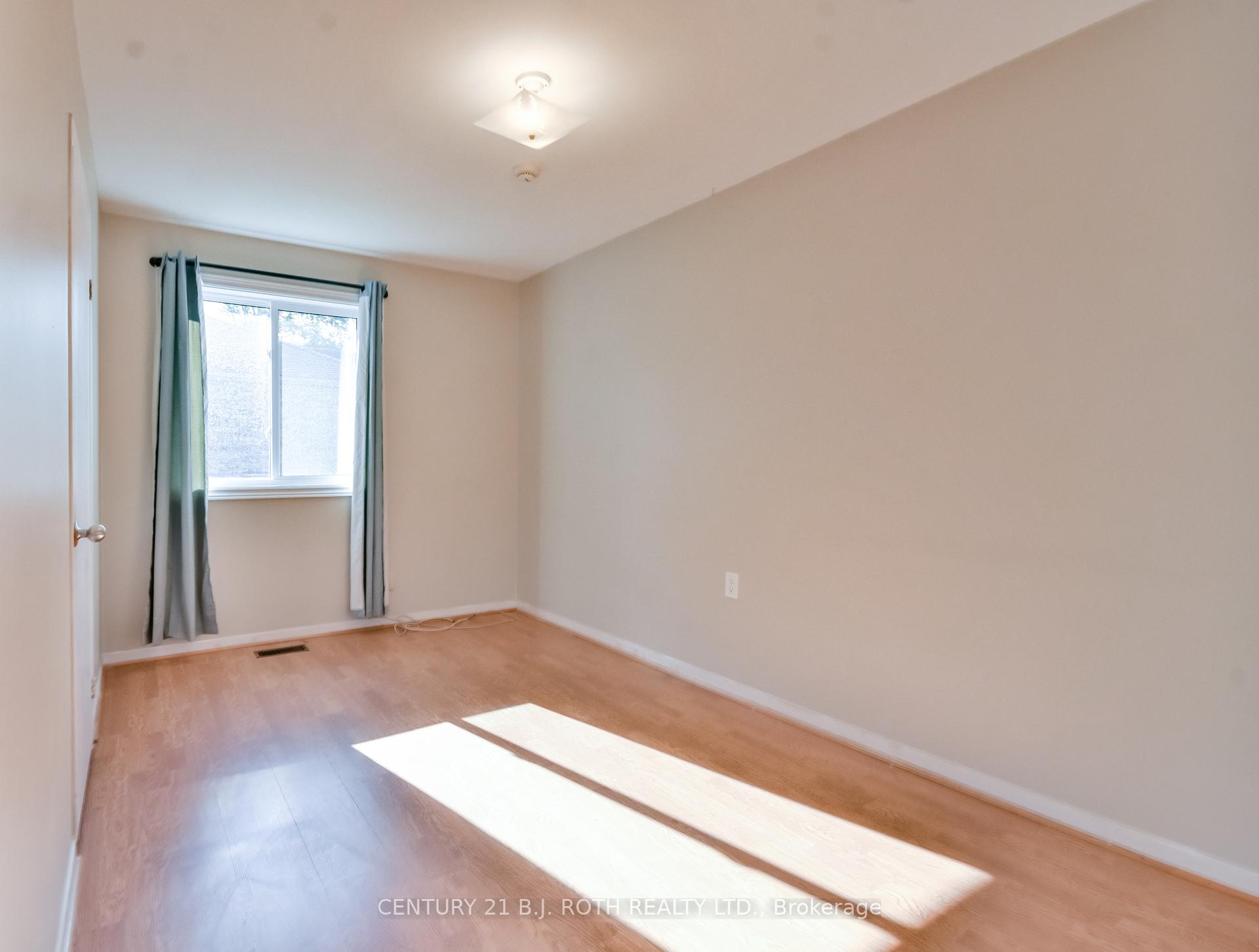 Photo 13 of 263 Anne Street N, Barrie, Sunnidale — HOMEH