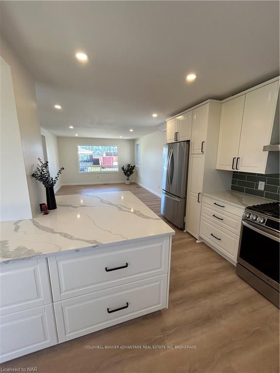 Photo 7 of 18 Mcalpine Avenue S, Welland, Lincoln/Crowland — HOMEH