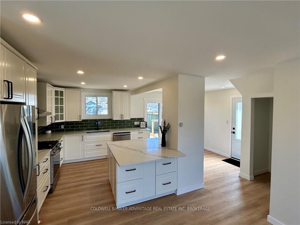 Photo 8 of 18 Mcalpine Avenue S, Welland, Lincoln/Crowland — HOMEH