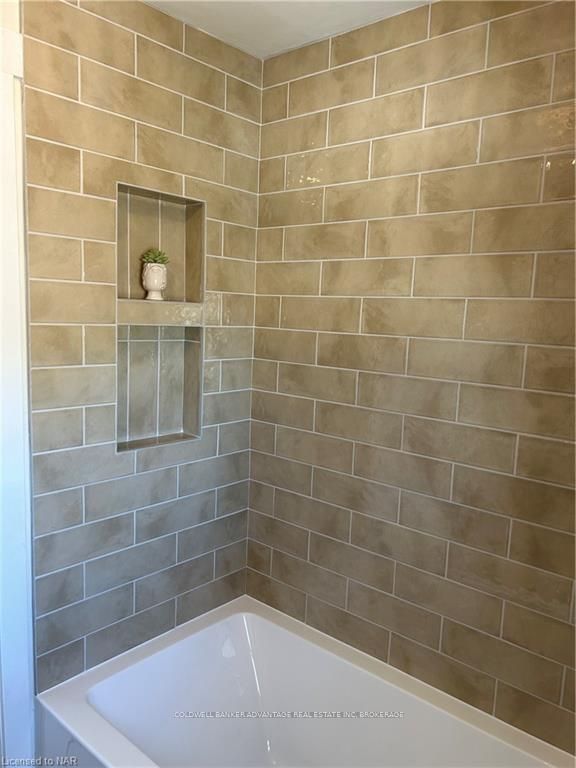 Photo 18 of 18 Mcalpine Avenue S, Welland, Lincoln/Crowland — HOMEH