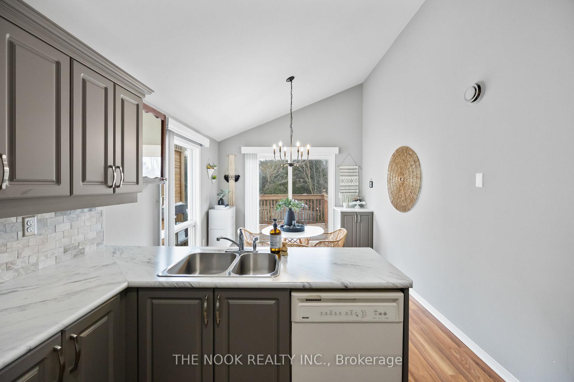 Photo 13 of 1246 Dartmoor Street, Oshawa, Eastdale — HOMEH