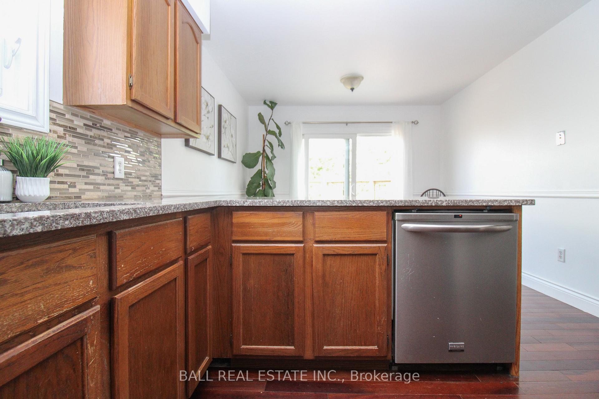 Photo 13 of 595 Westman Avenue, Peterborough, Otonabee Ward 1 — HOMEH