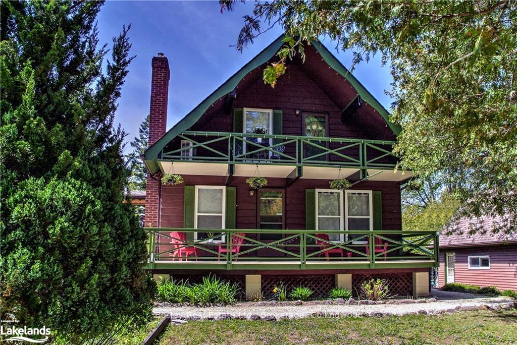 Photo 3 of 108 Barclay Boulevard, Blue Mountains — HOMEH