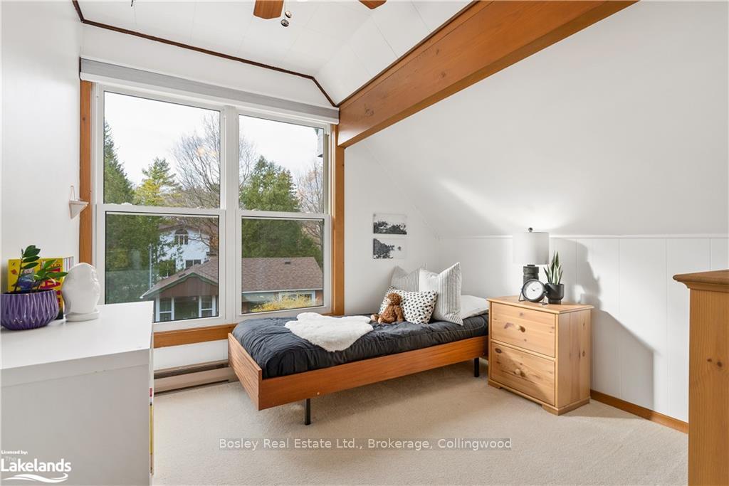 Photo 13 of 108 Barclay Boulevard, Blue Mountains — HOMEH