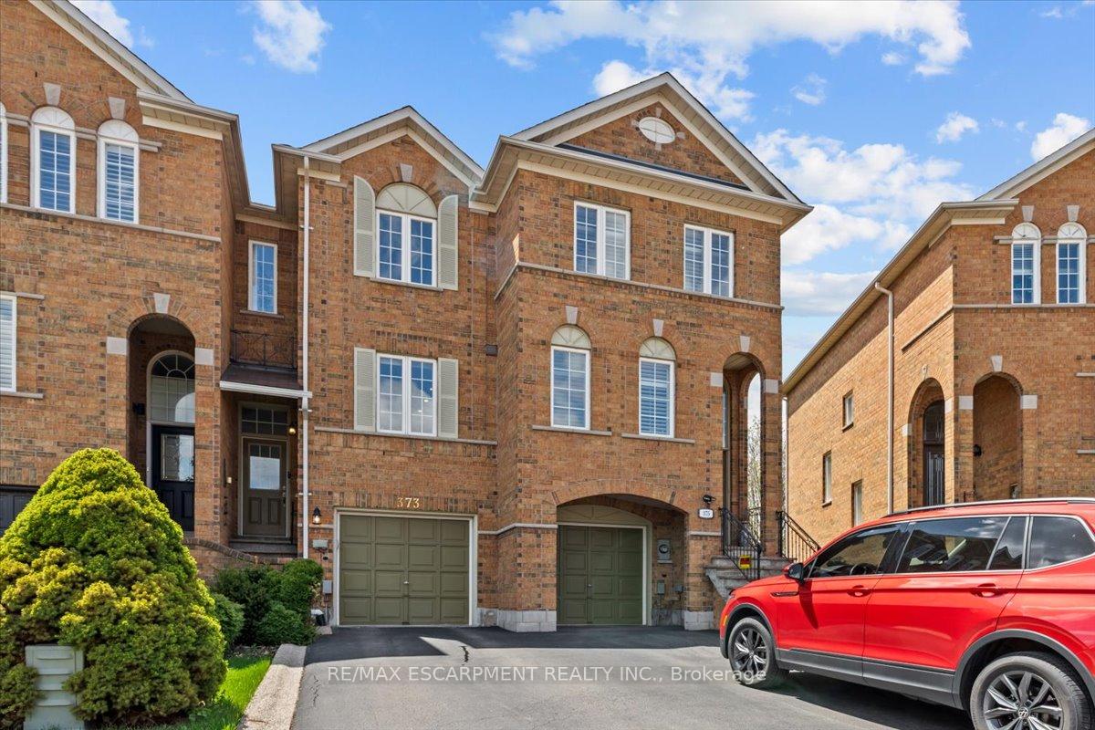 Front of 373 Fairgate Way