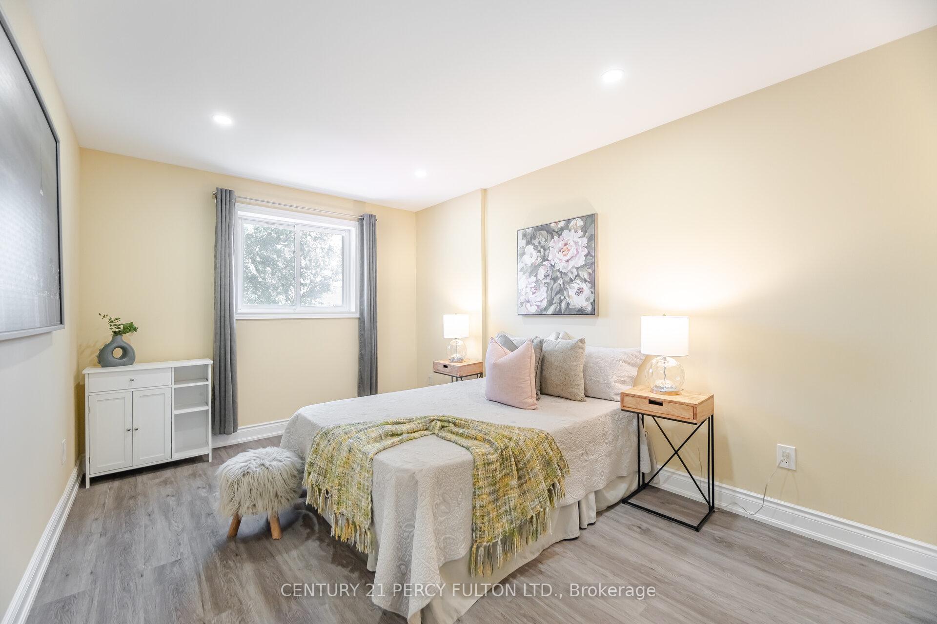 Photo 22 of 27 Farmers Avenue, Ajax, Central West — HOMEH