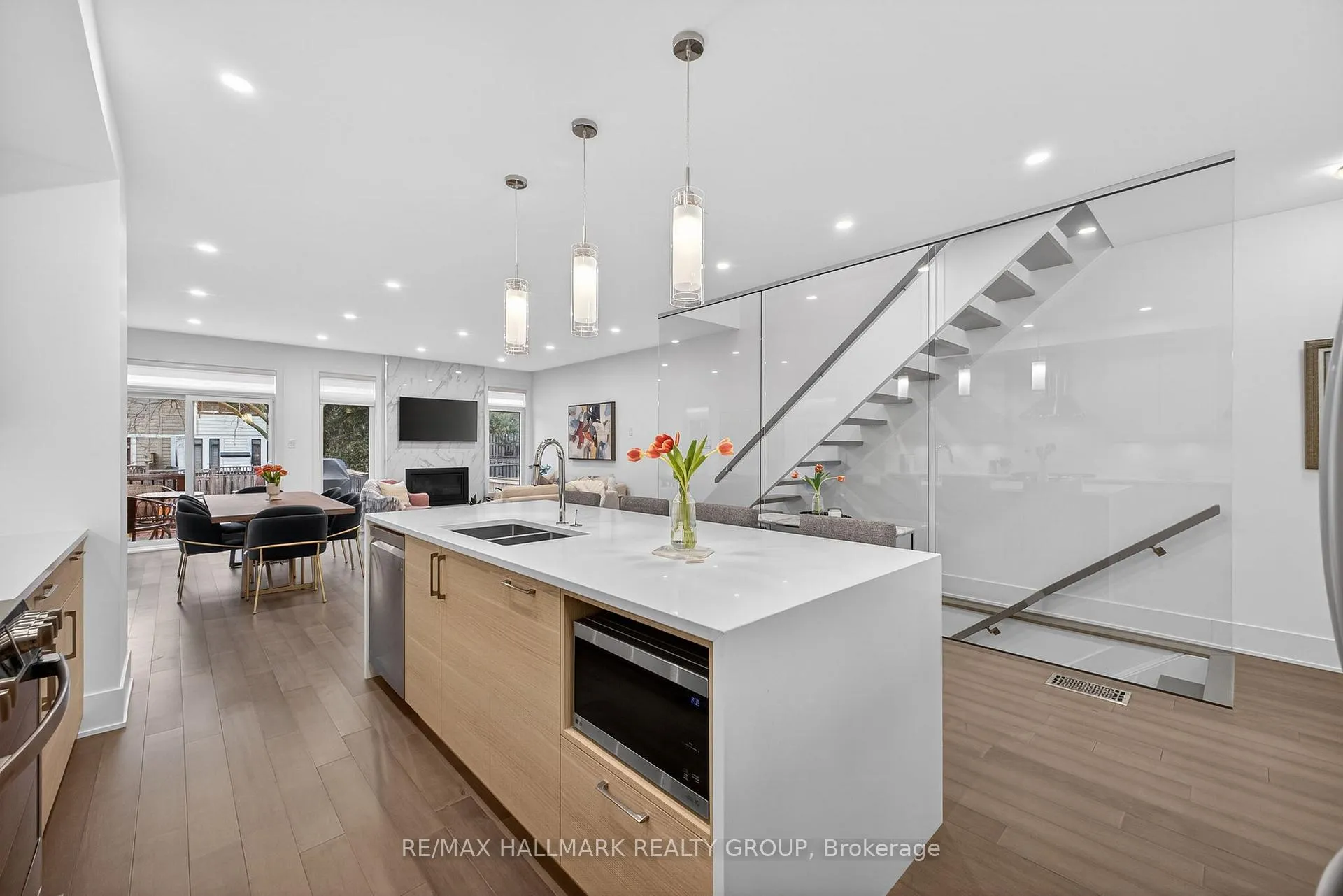 Photo 6 of 261 Avondale Avenue, Ottawa, Westboro/Hampton Park — HOMEH