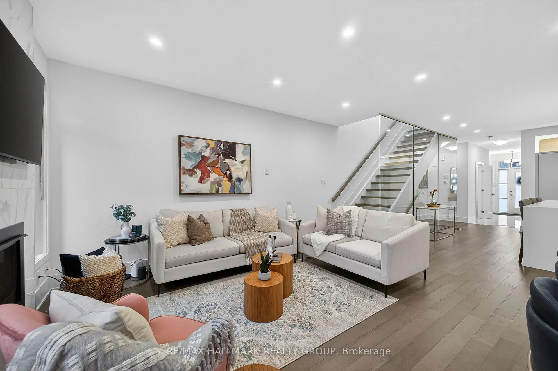 Photo 9 of 261 Avondale Avenue, Ottawa, Westboro/Hampton Park — HOMEH