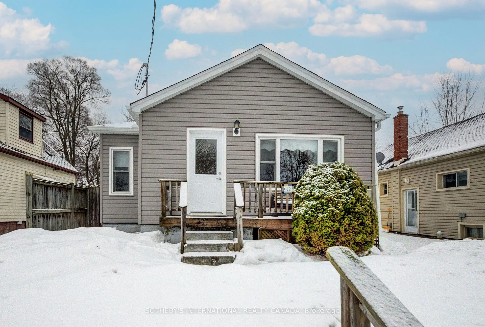 Photo 2 of 613 Guelph Street, Kitchener — HOMEH