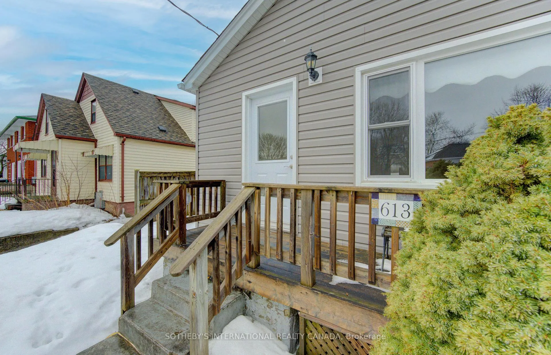Photo 4 of 613 Guelph Street, Kitchener — HOMEH