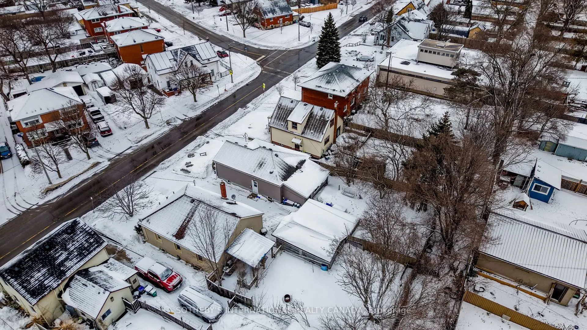 Photo 12 of 613 Guelph Street, Kitchener — HOMEH