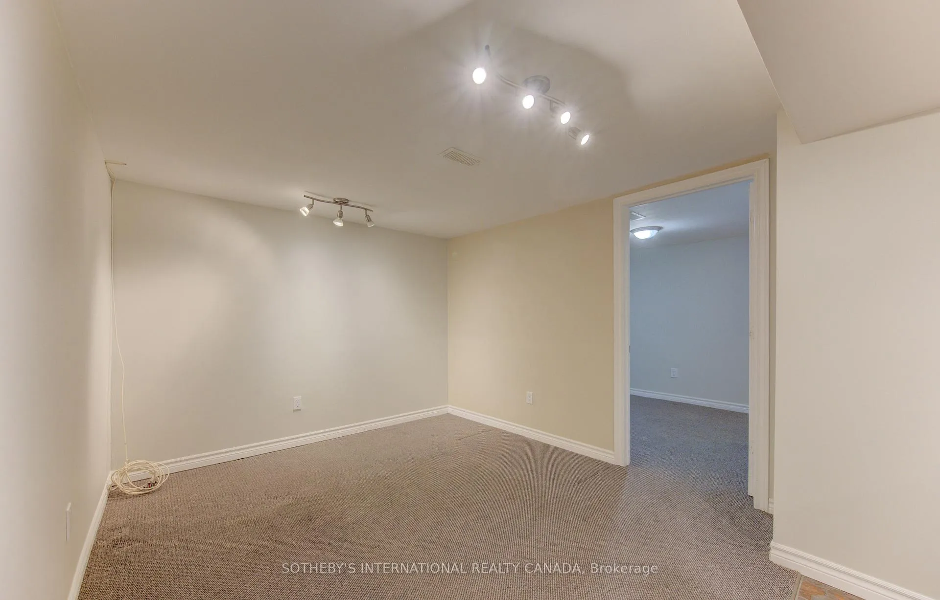 Photo 30 of 613 Guelph Street, Kitchener — HOMEH