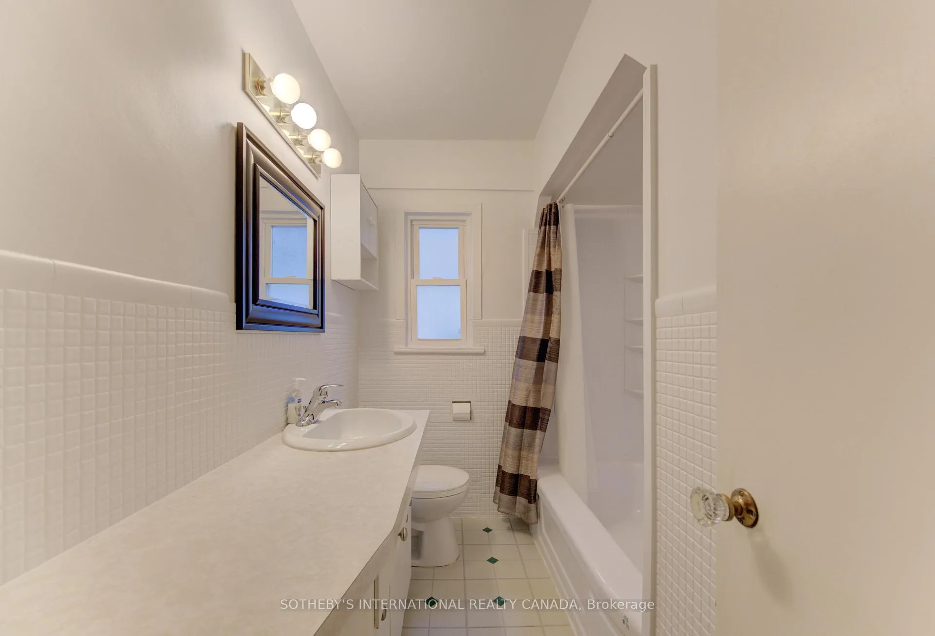 Photo 37 of 613 Guelph Street, Kitchener — HOMEH