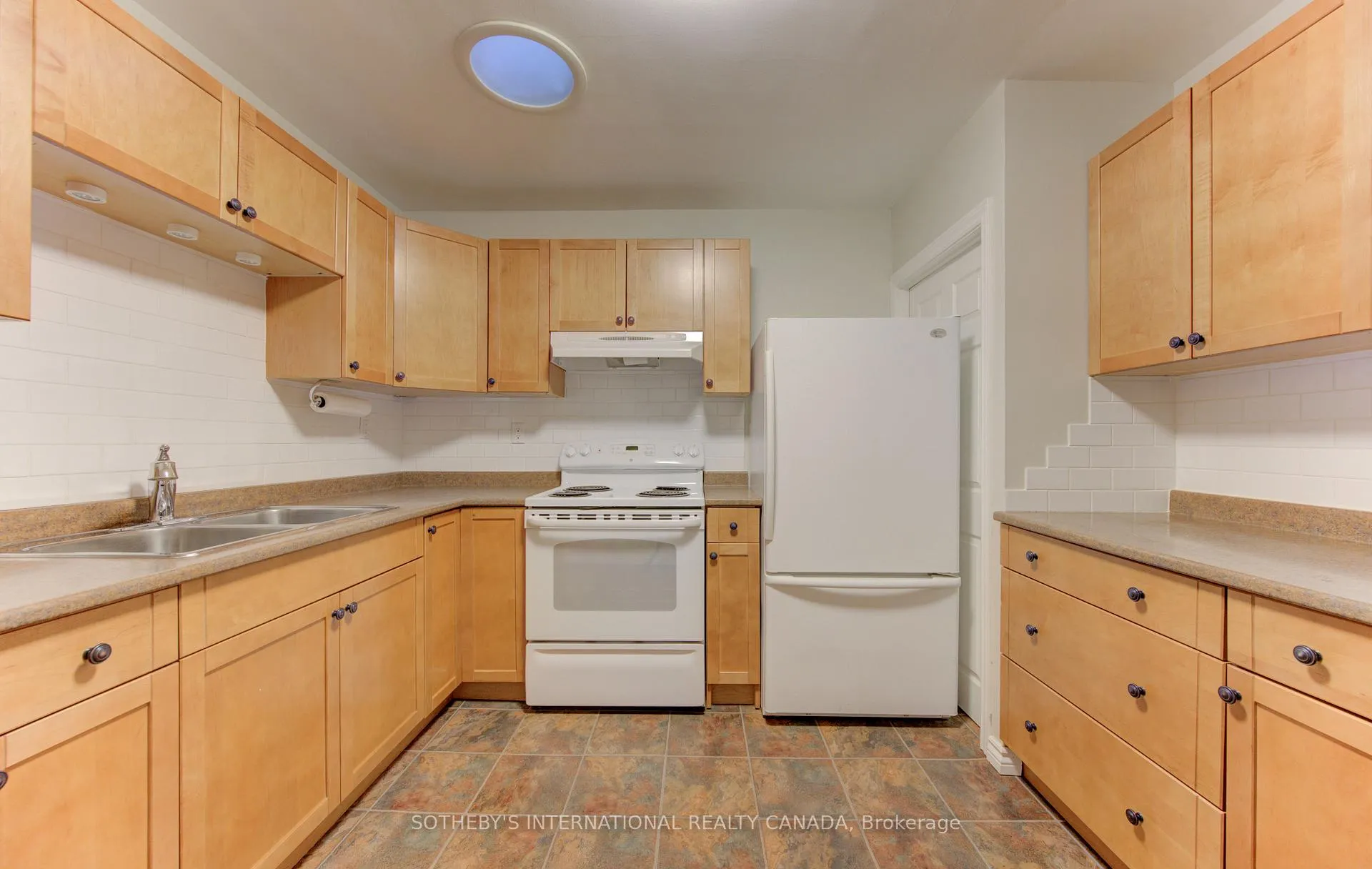 Photo 44 of 613 Guelph Street, Kitchener — HOMEH