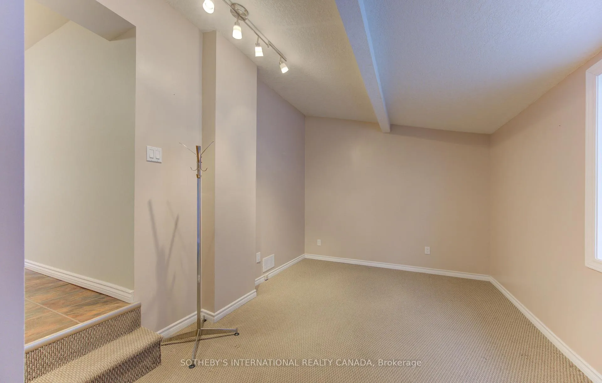Photo 49 of 613 Guelph Street, Kitchener — HOMEH