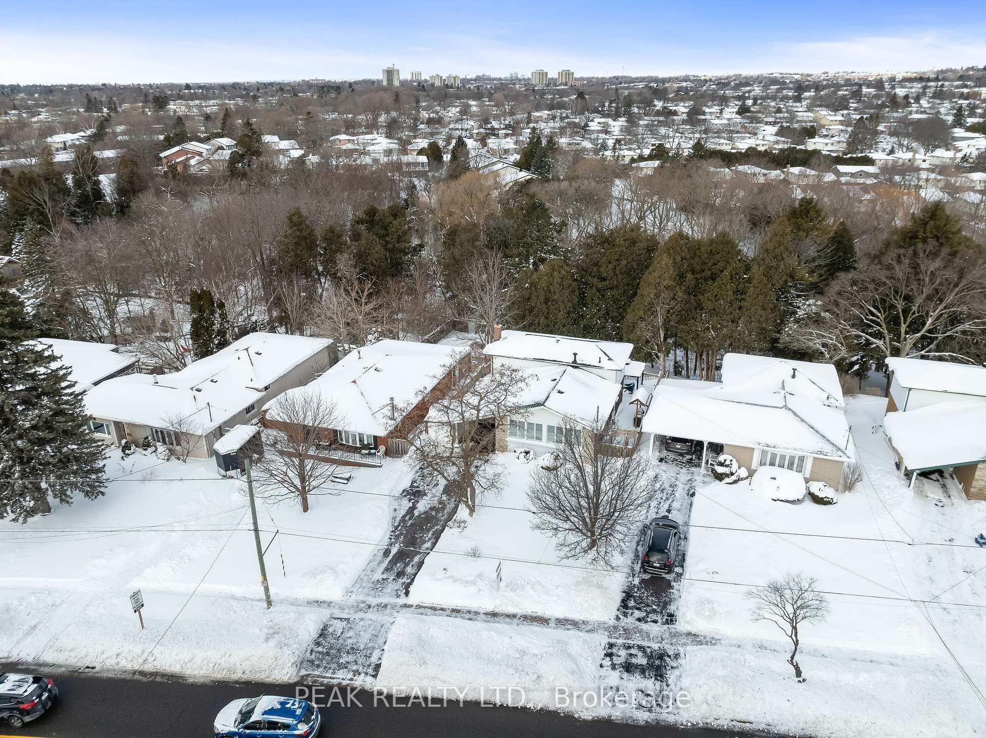 Photo 4 of 748 Adelaide Avenue E, Oshawa, Eastdale — HOMEH
