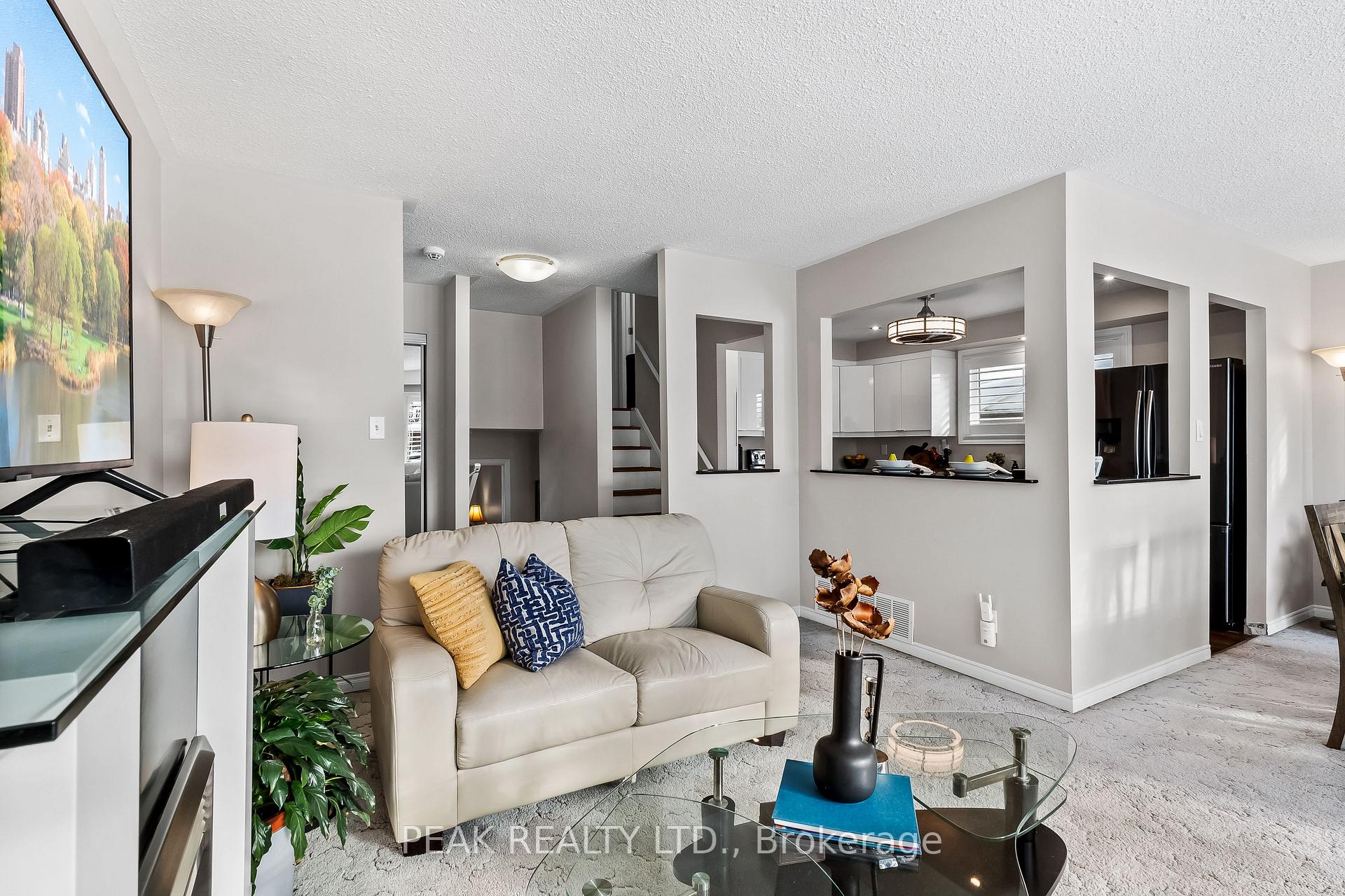 Photo 9 of 748 Adelaide Avenue E, Oshawa, Eastdale — HOMEH
