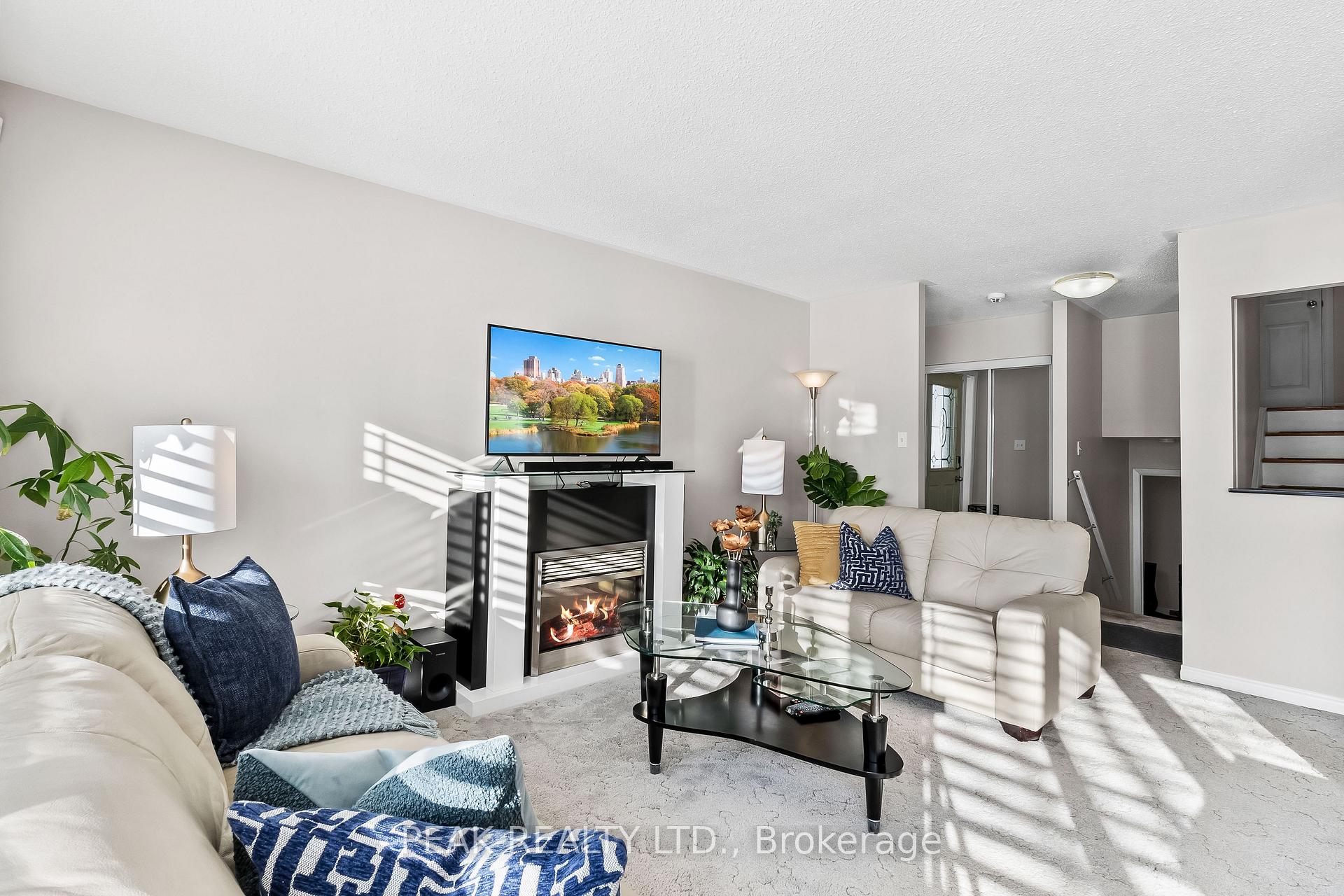 Photo 10 of 748 Adelaide Avenue E, Oshawa, Eastdale — HOMEH