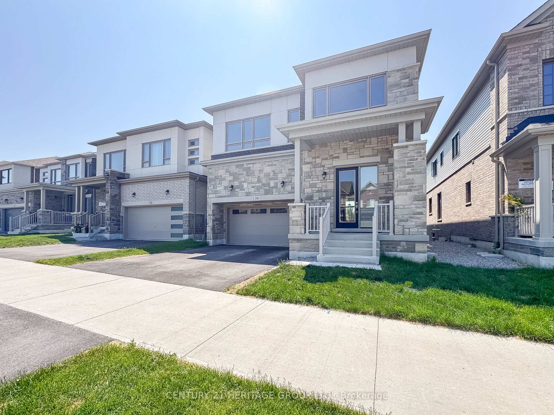 Photo 2 of 34 Shepherd Drive, Barrie, Rural Barrie Southeast — HOMEH