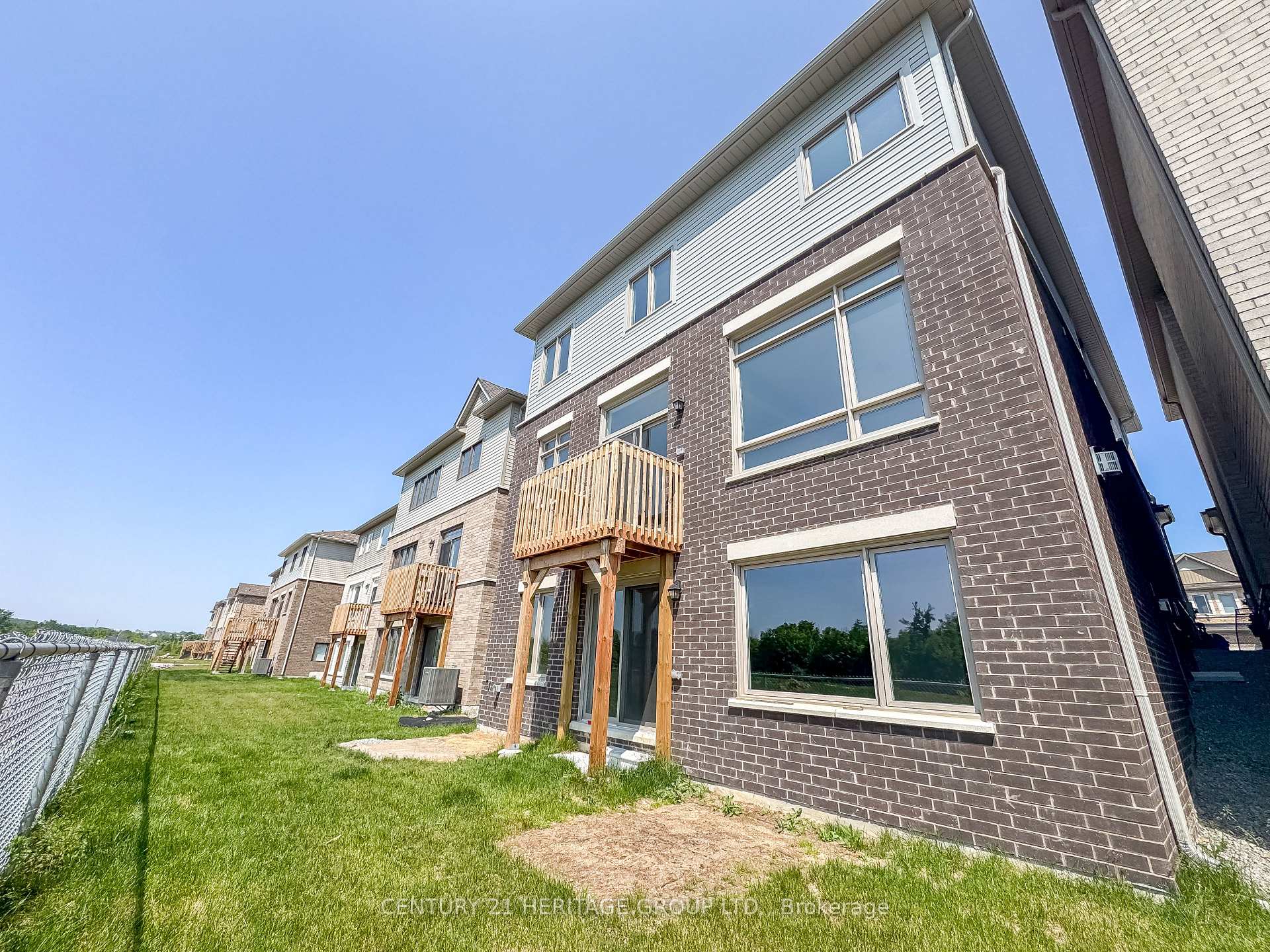 Photo 47 of 34 Shepherd Drive, Barrie, Rural Barrie Southeast — HOMEH