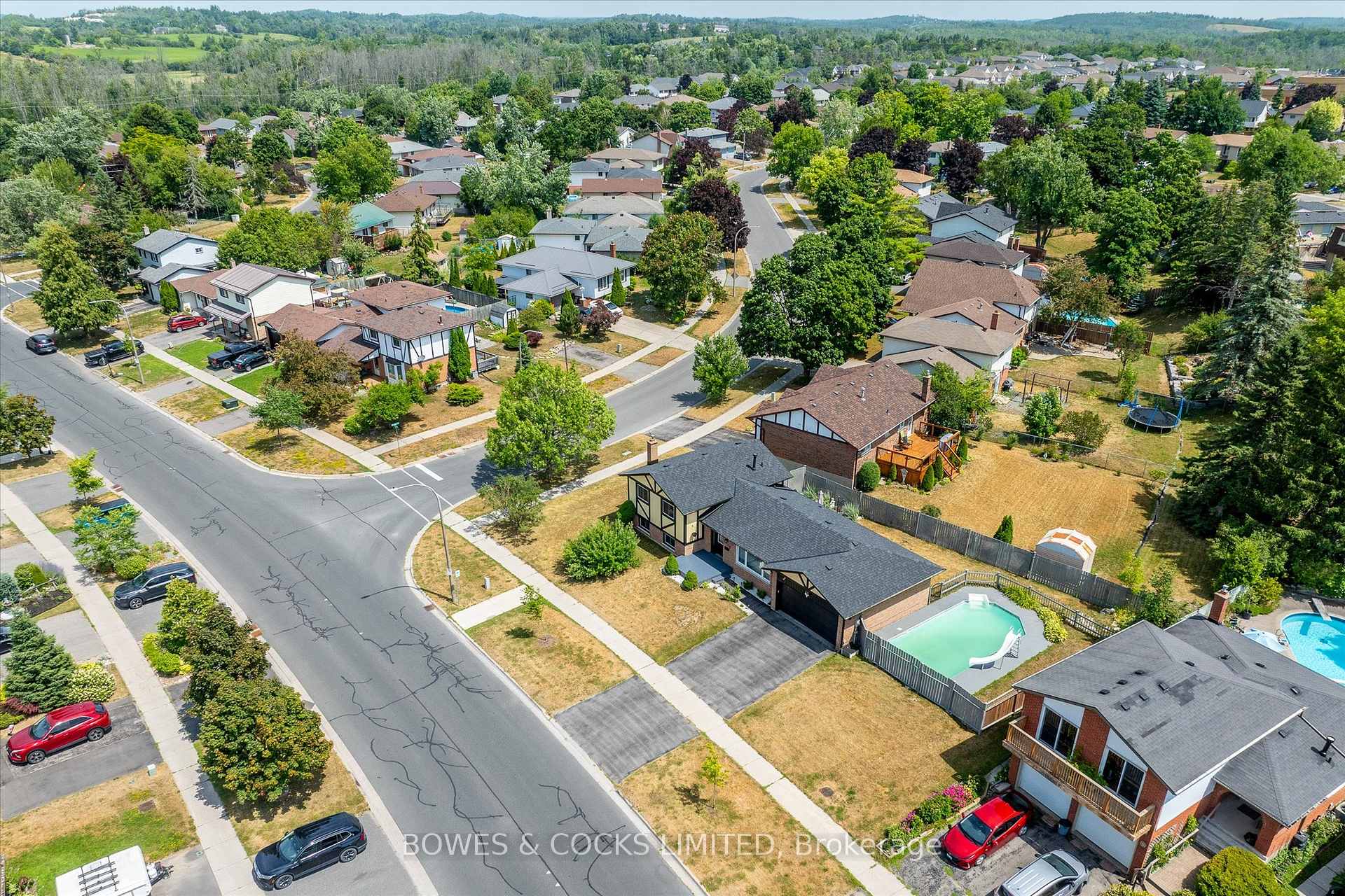 Photo 3 of 2126 Walker Avenue, Peterborough, Ashburnham Ward 4 — HOMEH