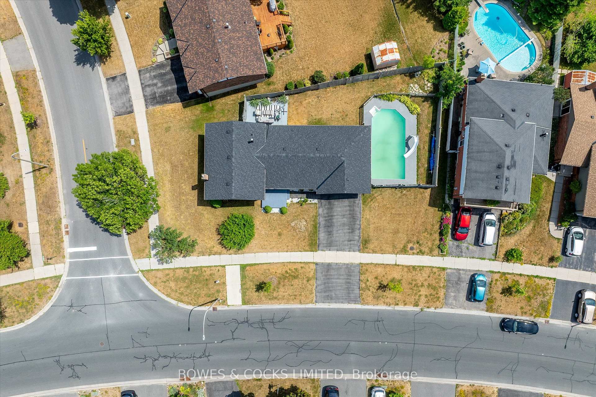 Photo 5 of 2126 Walker Avenue, Peterborough, Ashburnham Ward 4 — HOMEH