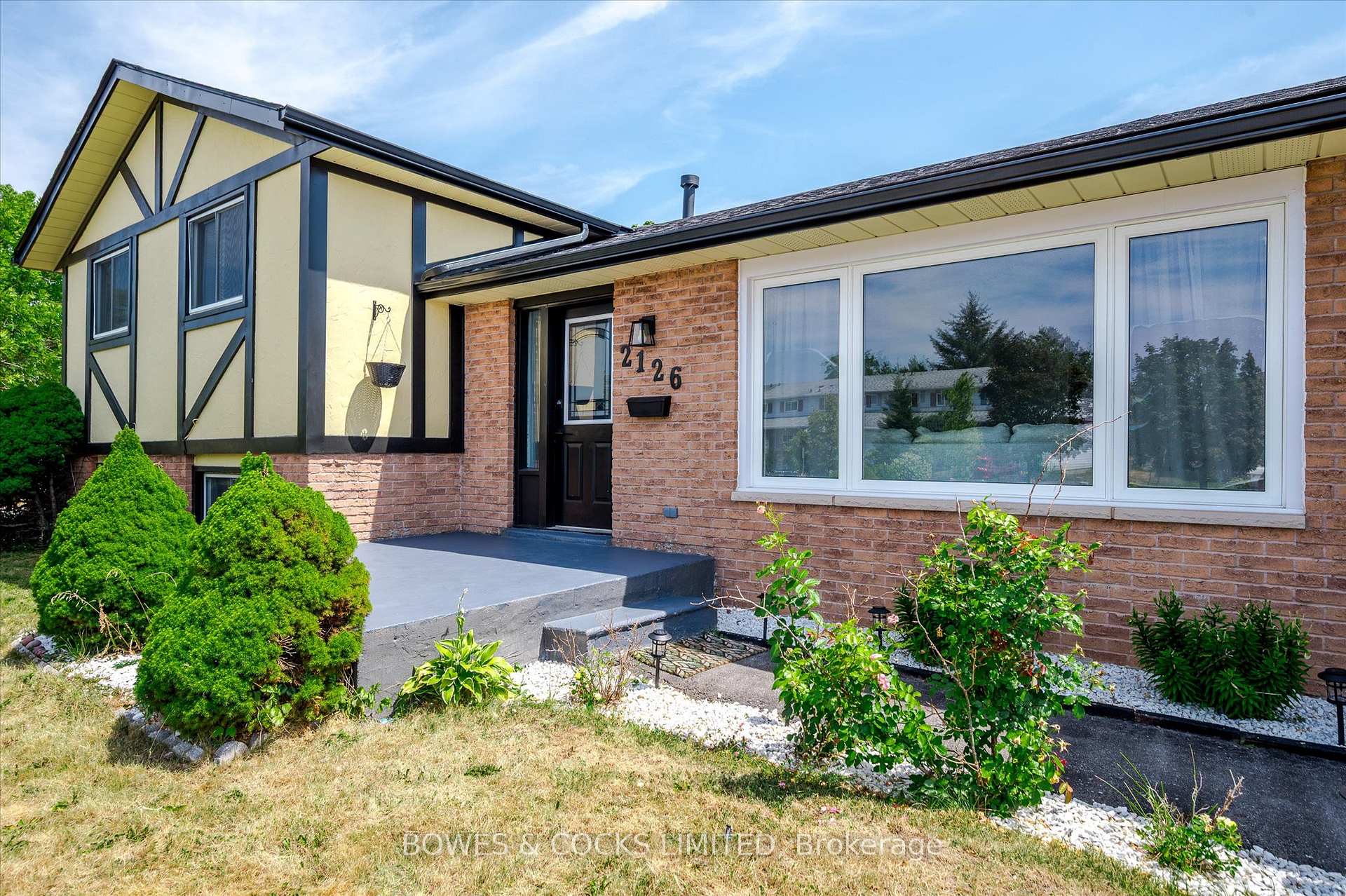 Photo 6 of 2126 Walker Avenue, Peterborough, Ashburnham Ward 4 — HOMEH