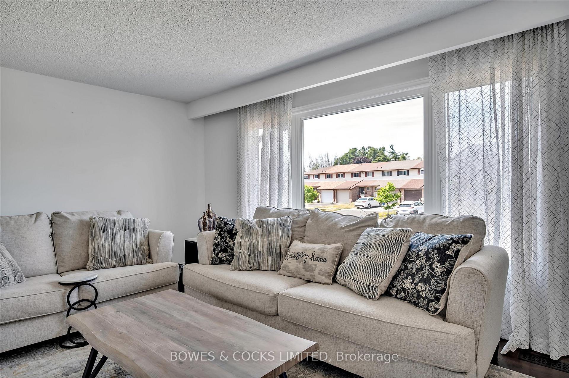 Photo 10 of 2126 Walker Avenue, Peterborough, Ashburnham Ward 4 — HOMEH