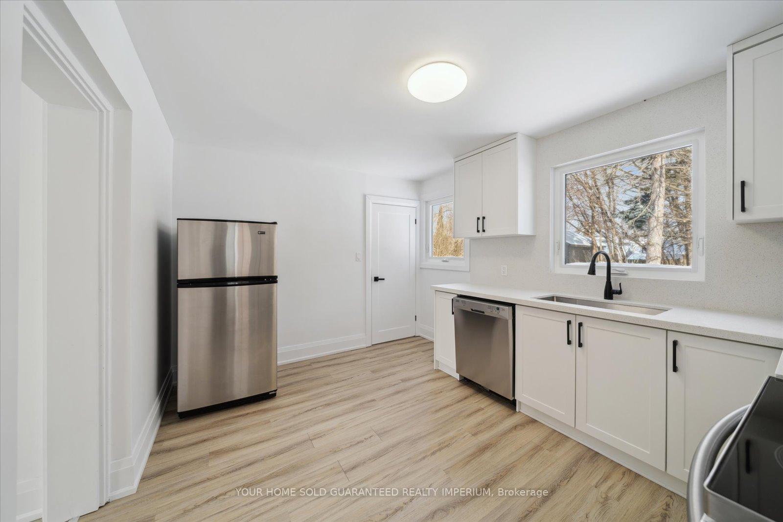 Photo 10 of 27 Burk Street, Oshawa, Vanier — HOMEH