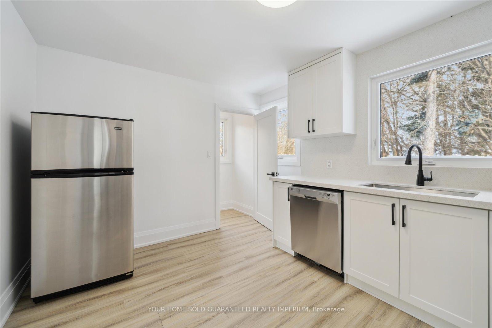 Photo 14 of 27 Burk Street, Oshawa, Vanier — HOMEH