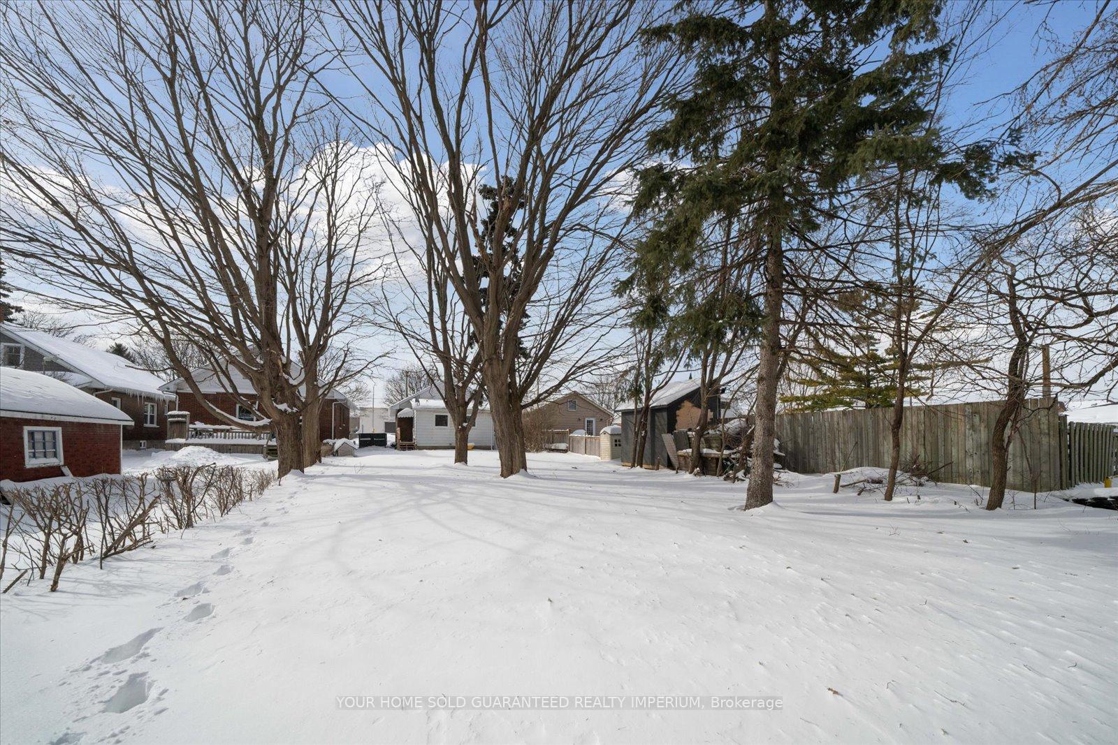 Photo 24 of 27 Burk Street, Oshawa, Vanier — HOMEH