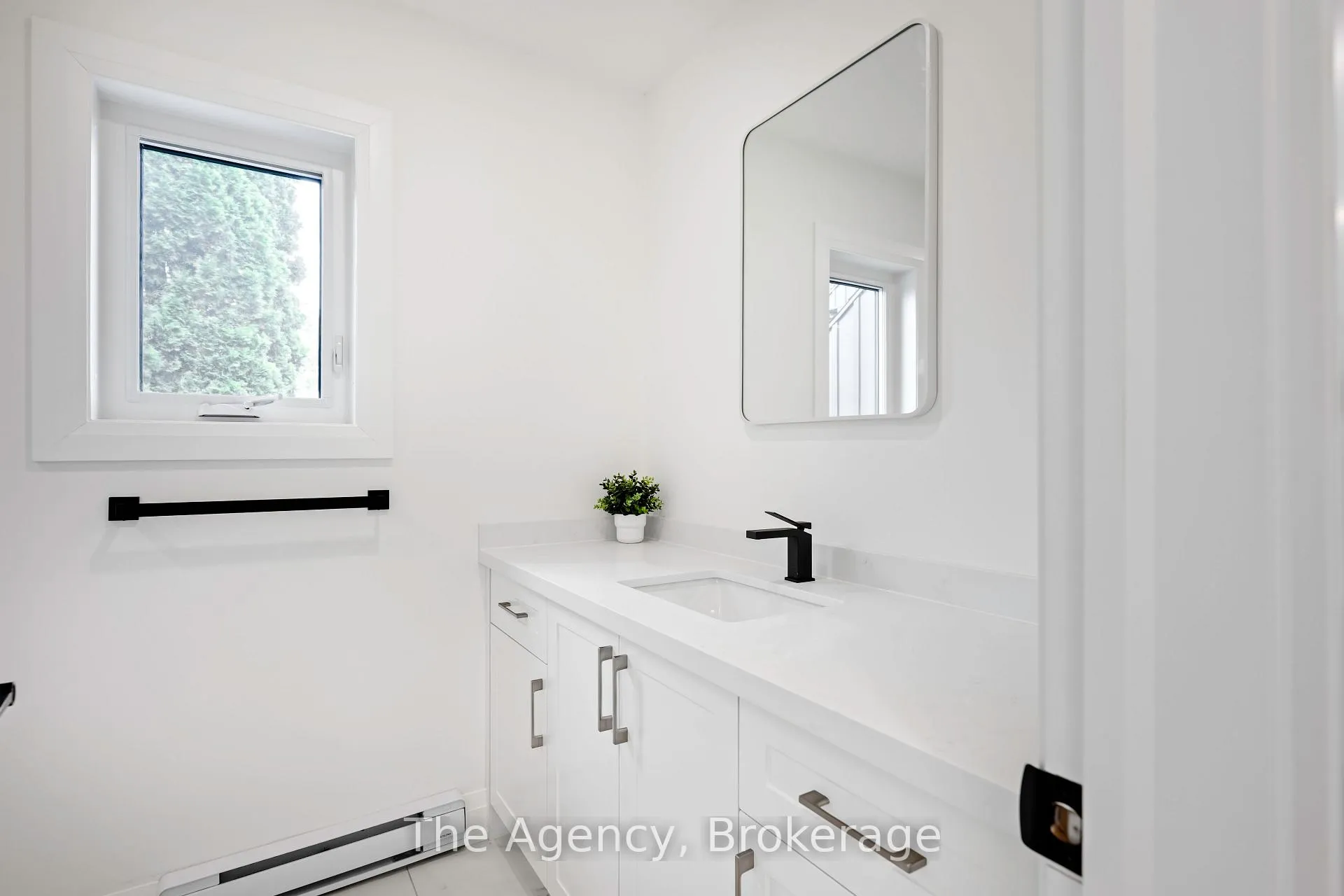 Photo 30 of 14582 Chinguacousy Road, Caledon, Rural Caledon — HOMEH