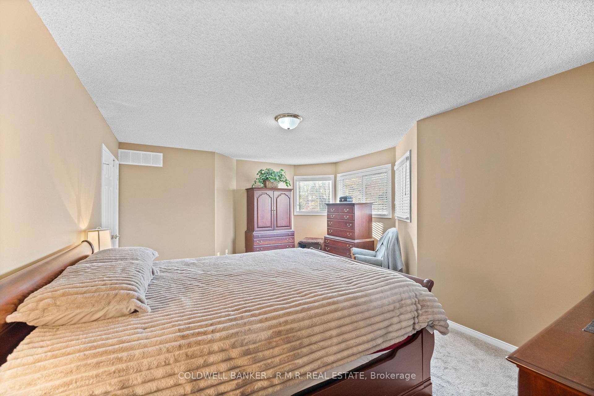Photo 21 of 81 Willowbrook Drive, Whitby, Pringle Creek — HOMEH