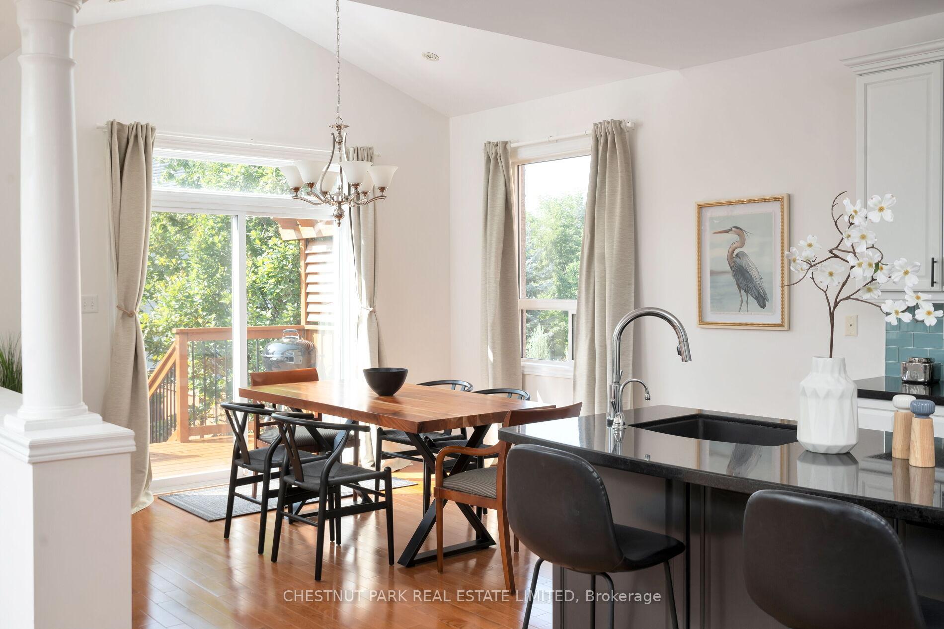 Photo 14 of 401 Carnwith Drive E, Whitby, Brooklin — HOMEH