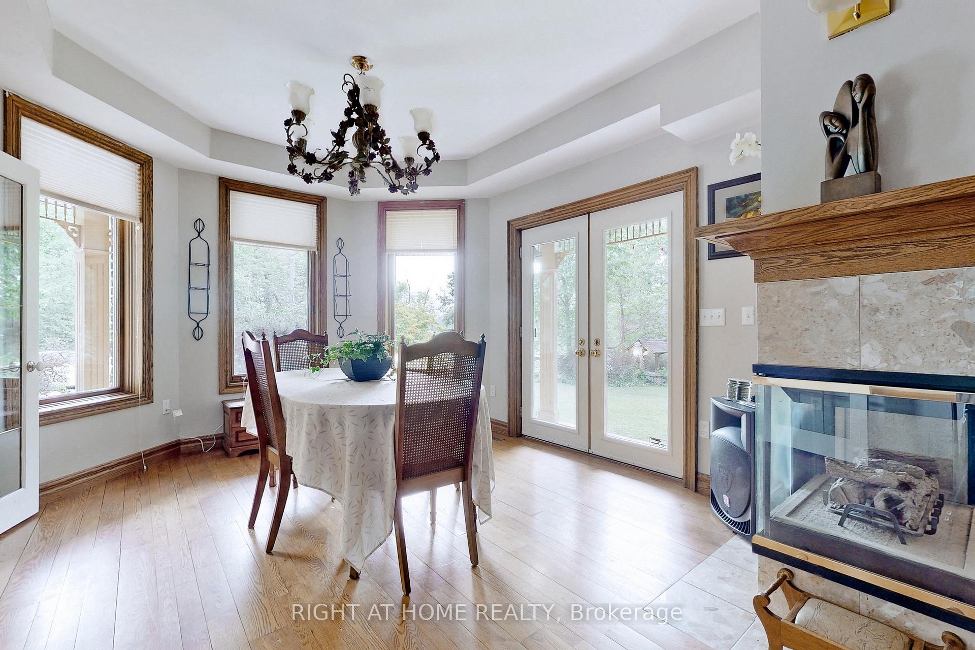 Photo 7 of 196 Pietz Road, Welland, Broadway — HOMEH