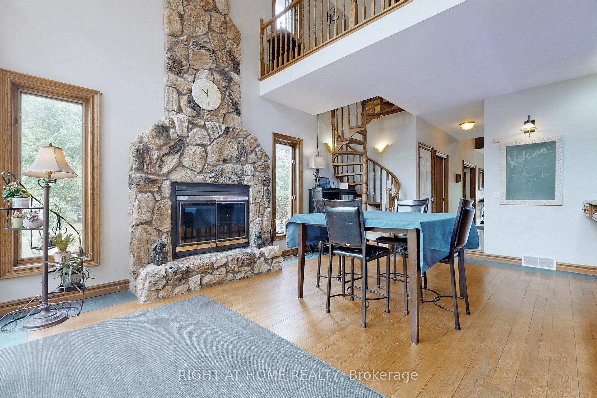 Photo 9 of 196 Pietz Road, Welland, Broadway — HOMEH