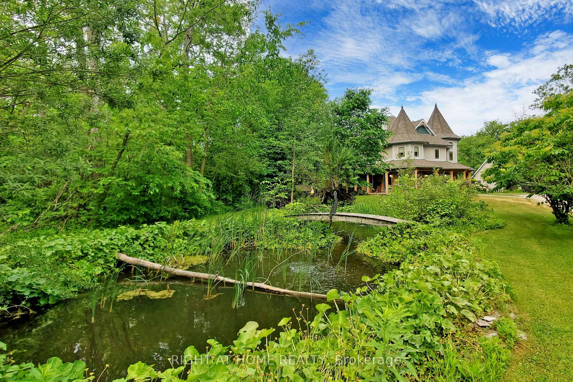 Photo 21 of 196 Pietz Road, Welland, Broadway — HOMEH