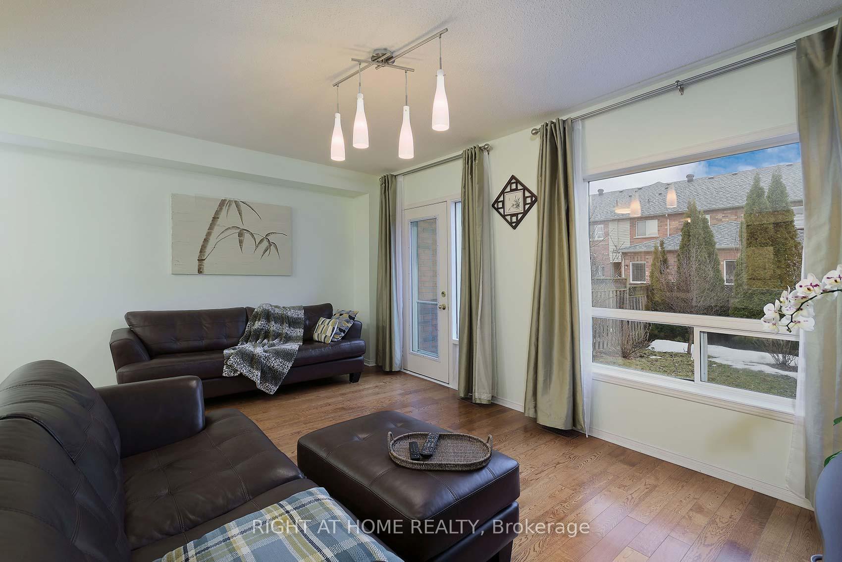 Photo 10 of 88 Julliard Drive, Vaughan, Vellore Village — HOMEH