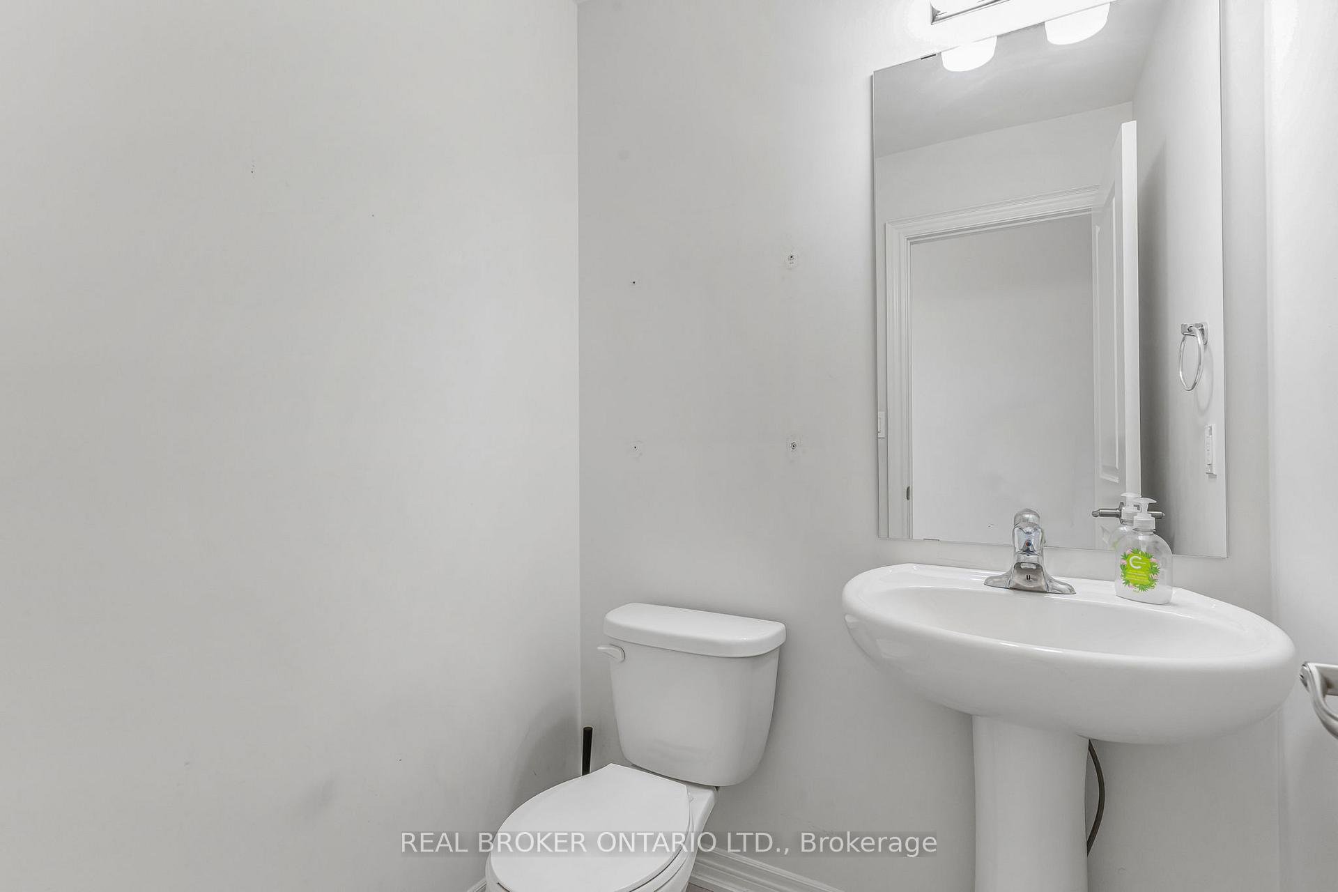 Photo 5 of 556 Julia Drive, Welland, Coyle Creek — HOMEH